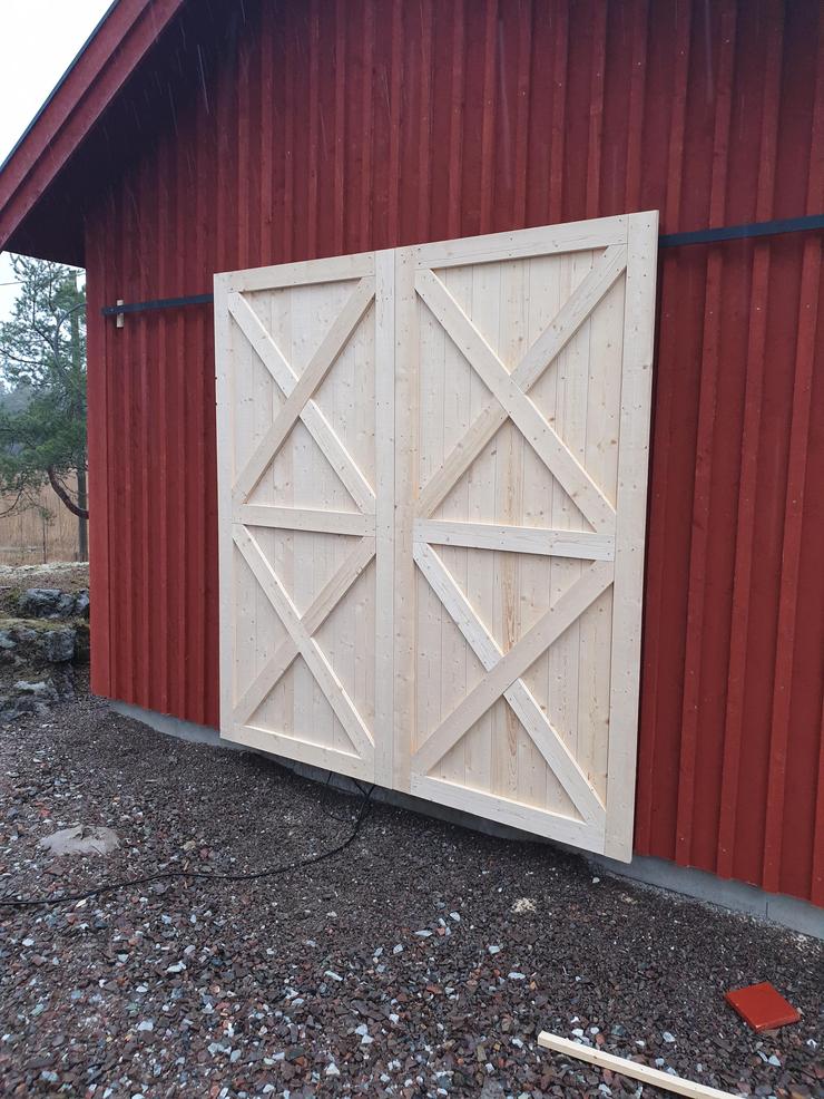 Skjuttdörr för stänga ner inför vintern